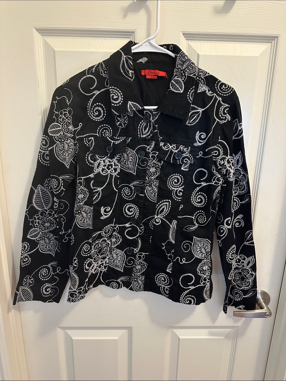 Joni B. Black Floral-Embroidered Jacket